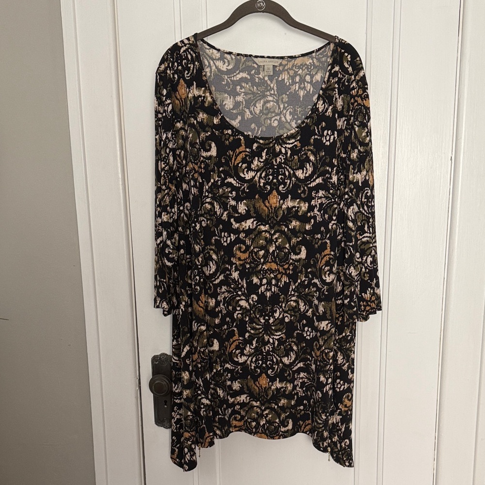 Floral Patterned Tunic - 3X